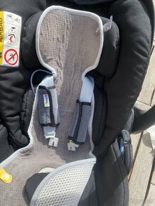 Cybex Cloud Q Platinum s isofix zakladnou - 2