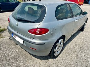 Alfa Romeo 147 - 2