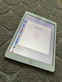 iPad 7.gen, 32GB - 2