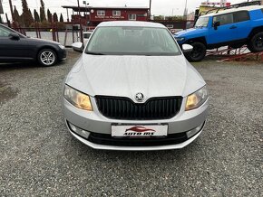 Škoda Octavia Combi 1.6 TDI Elegance - 2