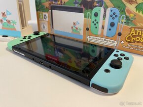 Nintendo Switch - Special Animal Crossing edition - 2