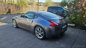 Nissan 370z - 2