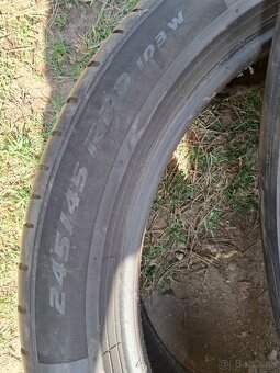 Predám letné Pirelli 245/45/R20 - 2