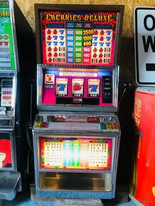Hraci automat “slot machine” Bally USA - 2