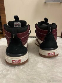 VANS Ultrarange vel. 38.5 - 2