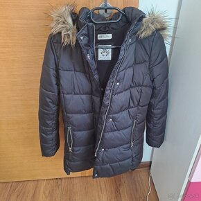 Dievčenská zimná bunda H&M veľ. 146 - 10/11 rokov 18 € - 2