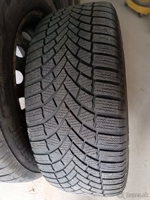 215/60 R16 zimné - 2