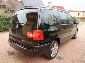 Volkswagen Sharan 2.0 TDI 08“ Highline 7- miest - - 2