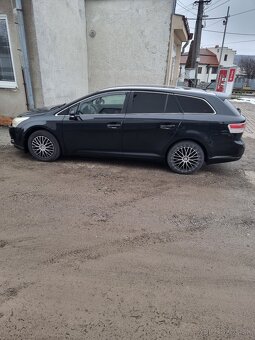 TOYOTA AVENSIS T27 - 2