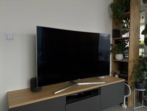 Zakryvená TV Samsung UE55MU9002 - 2