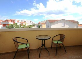 ☀ Vodice(HR)–3-izbový zariadený apartmán s výhľadom na more - 2