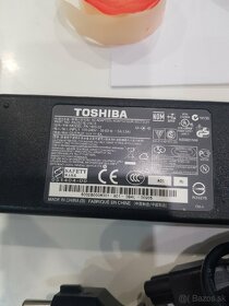 Toshiba nabíjačka 90W Originál - 2