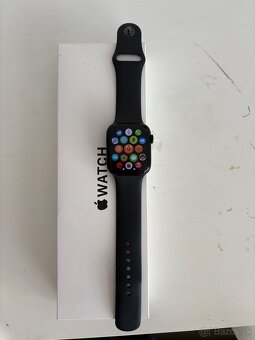 Apple Watch SE (2022) 44mm - 2