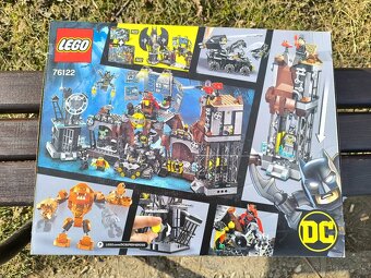 Lego Batman 76122 - 2