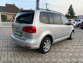 VW TOURAN Benzín 7-Miest - 2