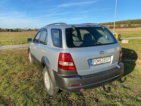 KIA Sorento 2.5 CRDI - 2