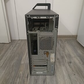 PC skrinka od Lenovo Thinkstation S20 ATX - 2