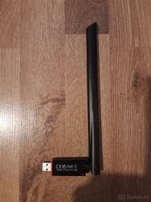 WiFi USB adaptér Tenda - antena - 2