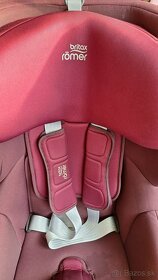 Predám Britax ROMER Trifix 2 i-Size Burgundy Red 2020 - 2