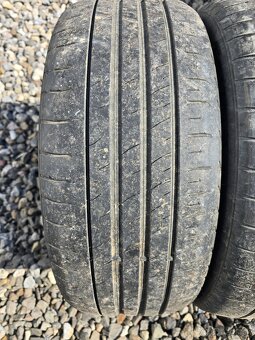 Predam letne pneu 215/50 R17 - 2