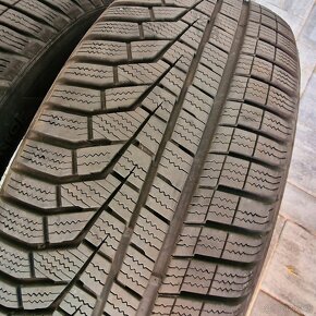 215/60 R16 Hankook winter icept evo2 - 2