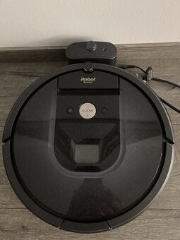 Vysavač ROBOT ROOMBA použity asi cca 10 x cena 350 eur - - 2