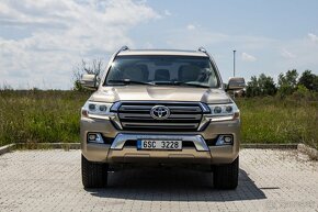 Toyota Land Cruiser 200 GXR - 2