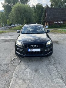 Predám Audi Q7 4.2 V8 rocnik 2012 ( 7 miestna verzia ) - 2