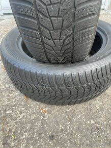 Zimné pneu 235/55R19 viem aj prezuť - 2