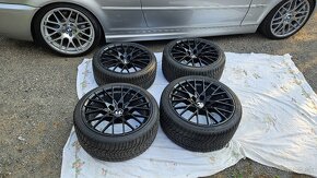 Hankook Winter icept evo3 v dvourozměru 245/35 R19 a - 2