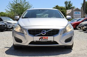 Volvo V60 D5 AWD Momentum Geartronic - 2