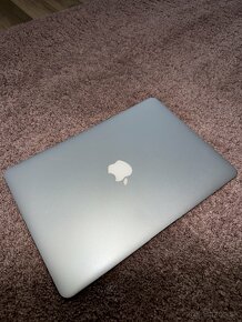 MacBook Air 13.3" - Early 2015 - 2