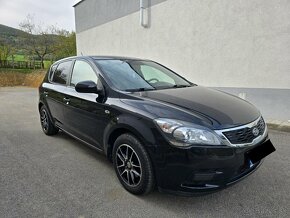 Kia Ceed 1.4benzin 2010 98xxxkm nova stk,slovenské auto - 2