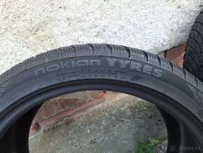 225/40 R18 - 2