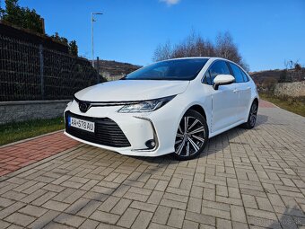 TOYOTA COROLLA 1.5 DYNAMIC FORCE AUTOMAT 2023 - 2