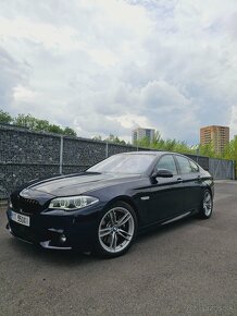 BMW F10 550xi V8 řada 5 330kw - 2