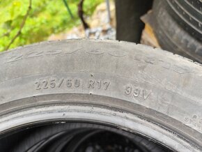 Predám pneumatiky Pirelli 225/60r17 - 2