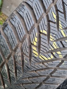 205/45R16 - 2