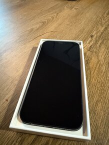 iPhone 12 64GB - 2