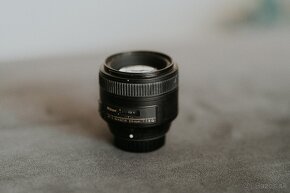 Nikon AF-S NIKKOR 85mm f/1.8 G - 2