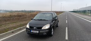 Renault Scénic 1.5 dci - 2