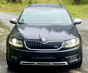 Škoda Octavia SCOUT 2.0 TDI CR DSG 4X4 135KW COMBI XENON - 2