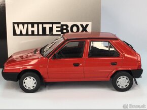 ŠKODA Favorit - červená - 1/24 - WHITEBOX - 2