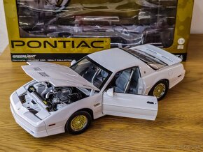 Pontiac Firebird 1989 TransAm 1:18 Greenlight - 2