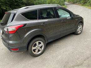 Ford Kuga - 2