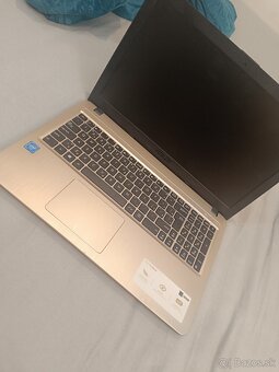 Predám plne funkčný Asus notebook - 2