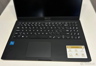 ASUS Vivobook X1500E - nový - 2