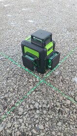 Samonivelačný 3 optikový zelený laserový nivelák Huepar - 2