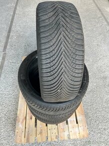 Predám sadu 4ks zimných pneu Michelin Alpin 5 205/55 R17 88V - 2