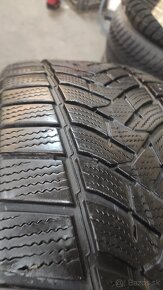 Dunlop 235/60R18 zimné - 2